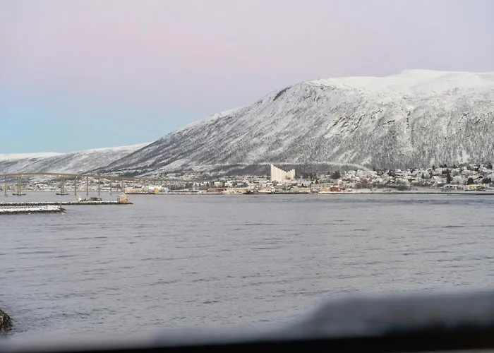 Waterfront Aurora View Appartement *